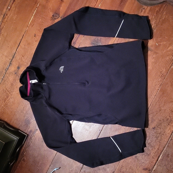 The North Face Tops - The North Face Quarter Zip